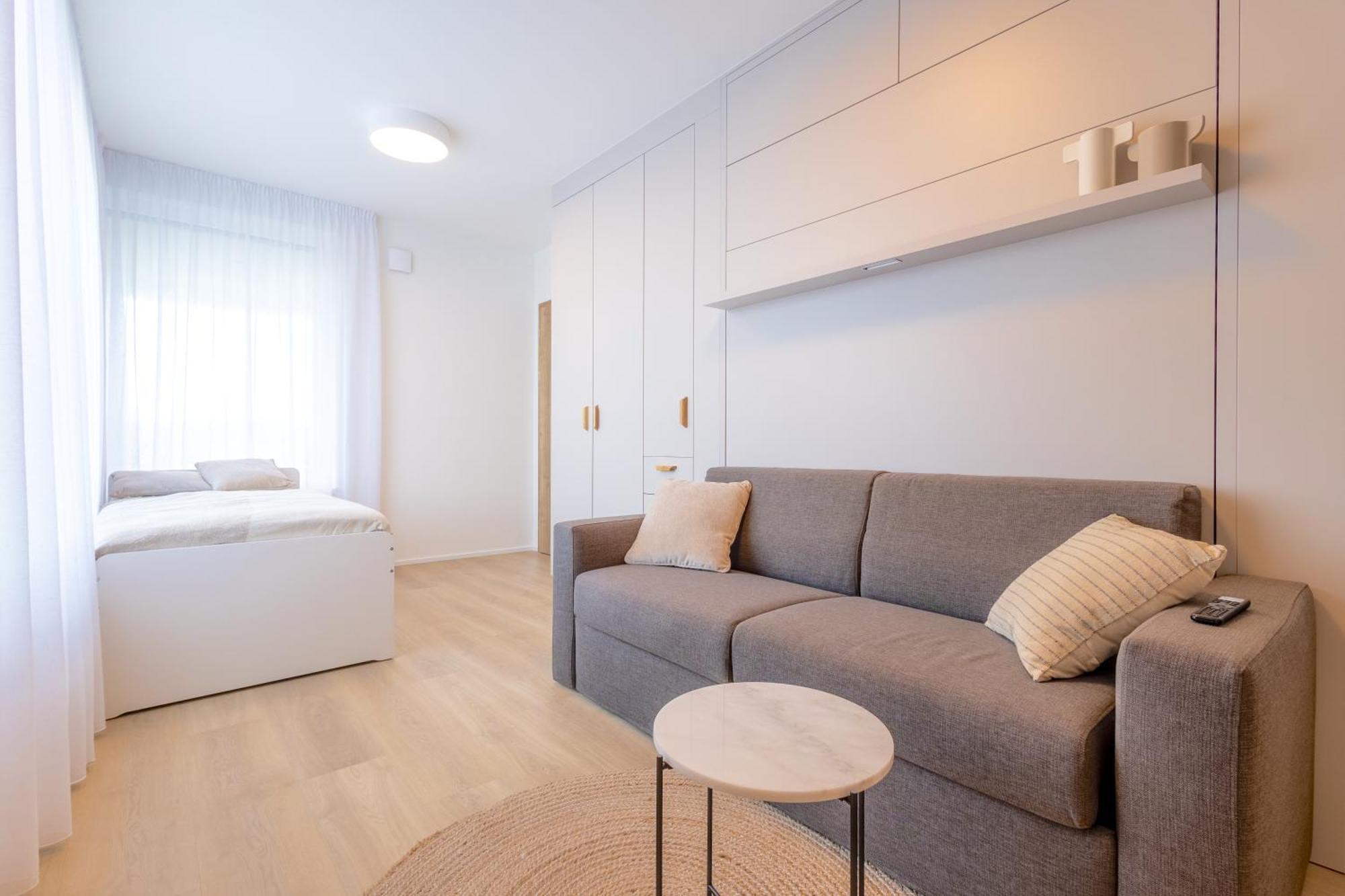 Bright 2Br - 7Th Floor, Balcony, Free Parking By Gravity Prague Apartment ภายนอก รูปภาพ