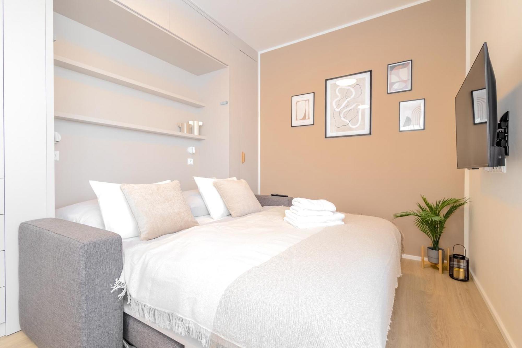 Bright 2Br - 7Th Floor, Balcony, Free Parking By Gravity Prague Apartment ภายนอก รูปภาพ