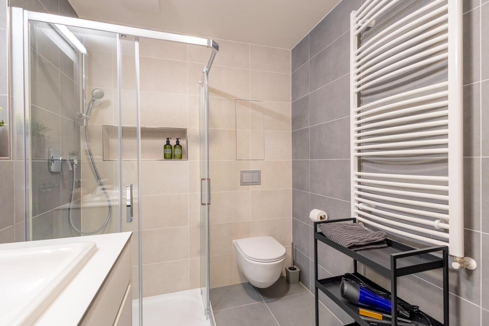 Bright 2Br - 7Th Floor, Balcony, Free Parking By Gravity Prague Apartment ภายนอก รูปภาพ