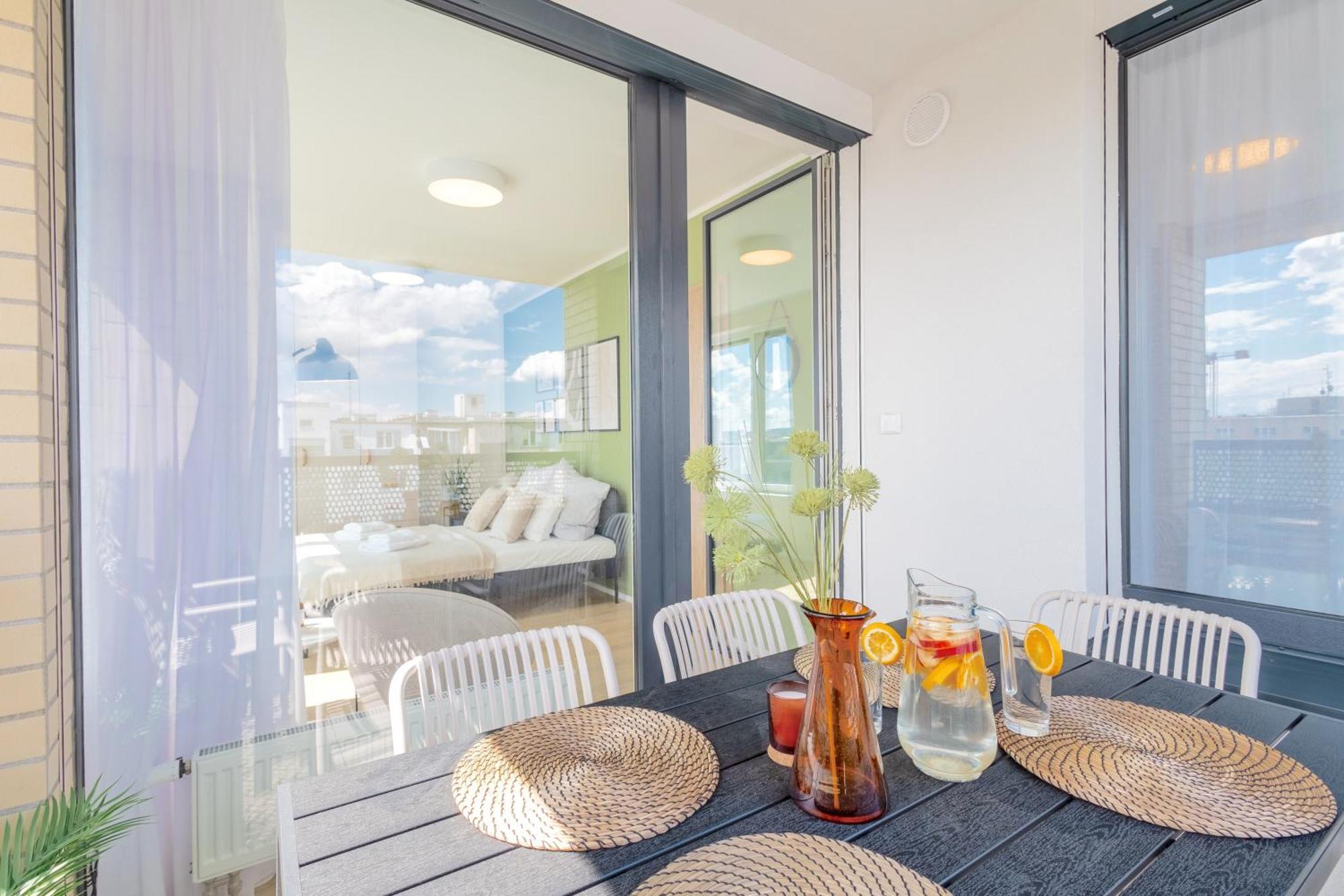 Bright 2Br - 7Th Floor, Balcony, Free Parking By Gravity Prague Apartment ภายนอก รูปภาพ