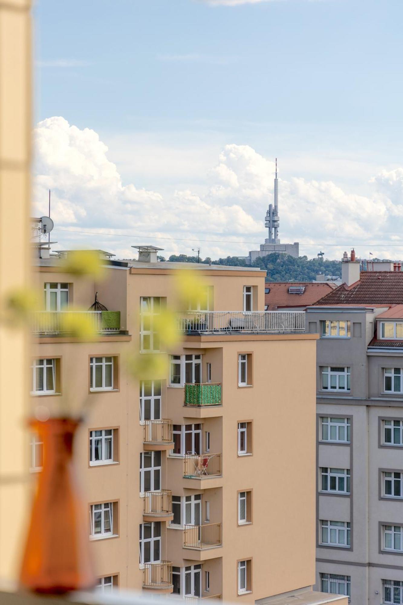 Bright 2Br - 7Th Floor, Balcony, Free Parking By Gravity Prague Apartment ภายนอก รูปภาพ