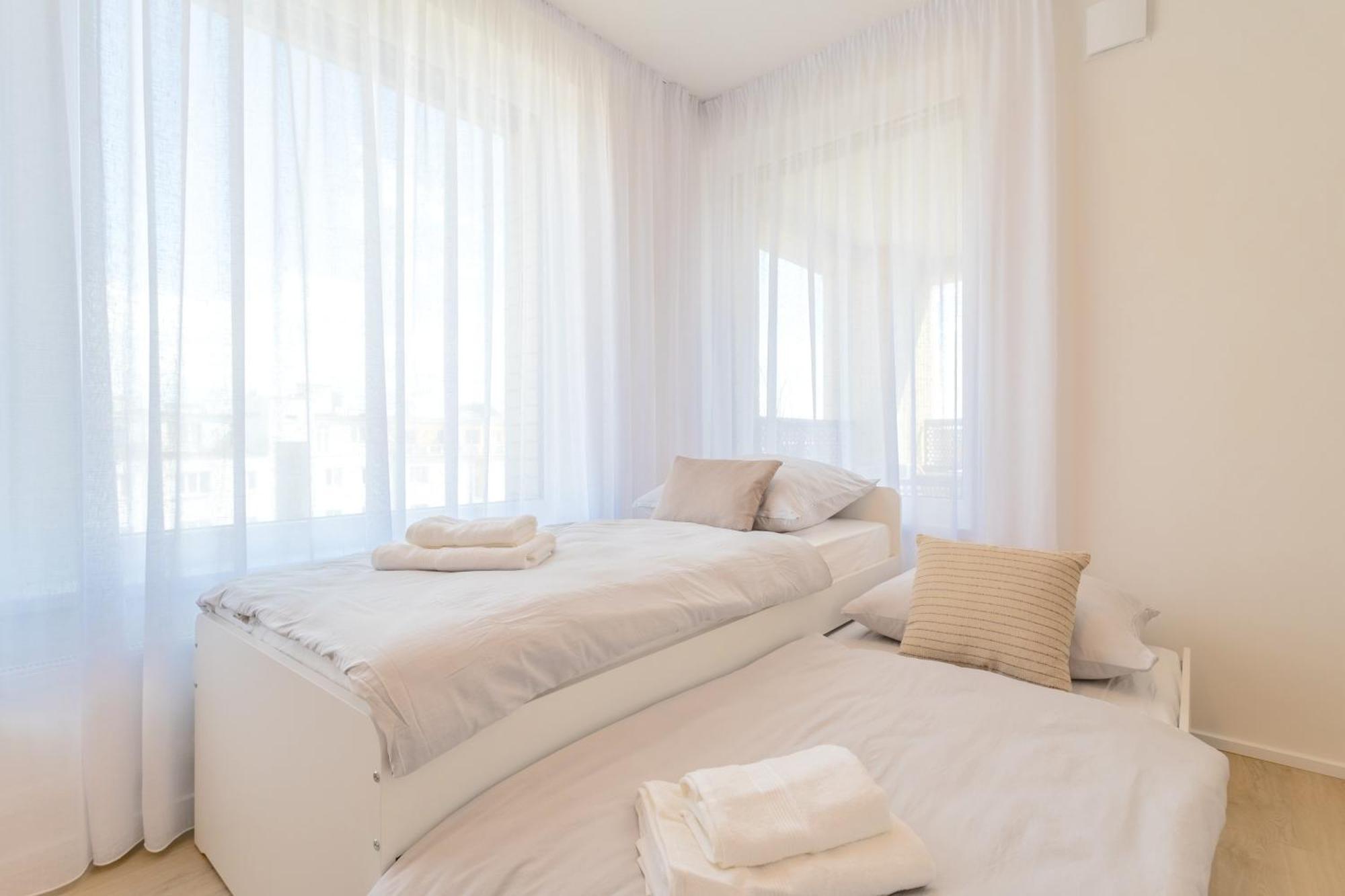 Bright 2Br - 7Th Floor, Balcony, Free Parking By Gravity Prague Apartment ภายนอก รูปภาพ
